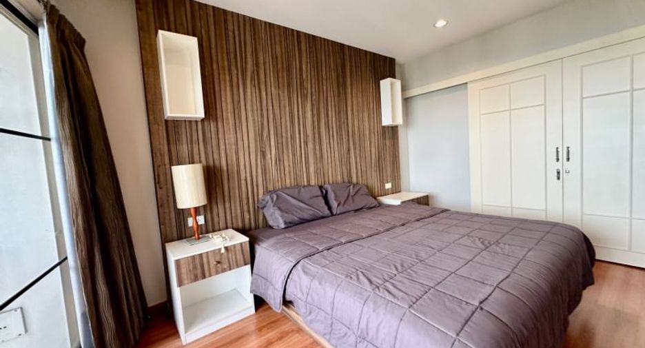 For rent 2 bedrooms condo in Si Racha, Chonburi