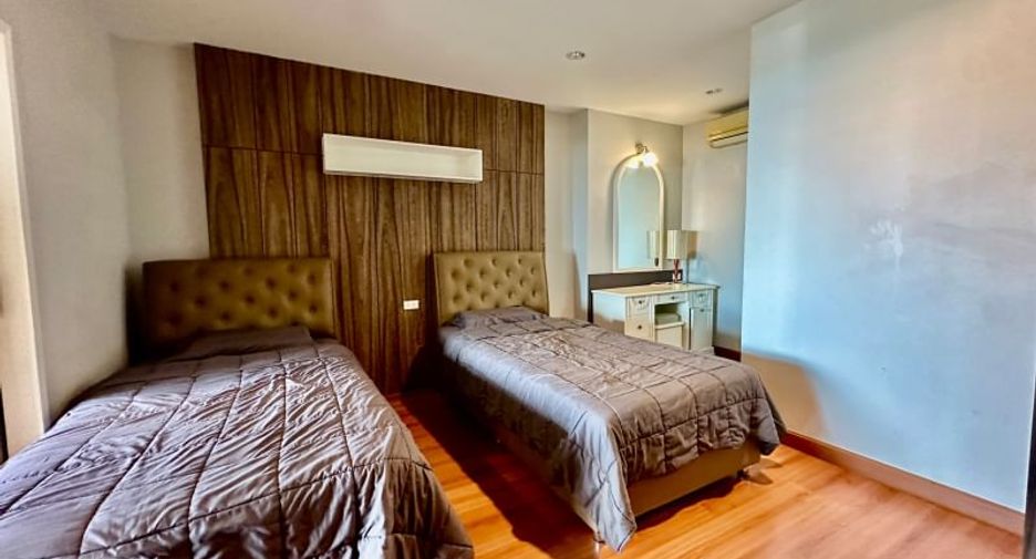 For rent 2 bedrooms condo in Si Racha, Chonburi