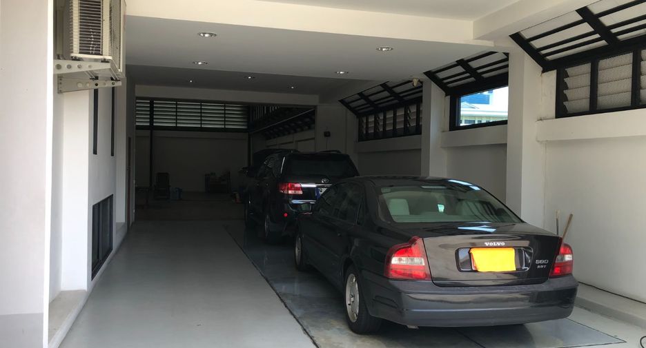 Oficina en venta de 5 habitaciones en Prawet, Bangkok