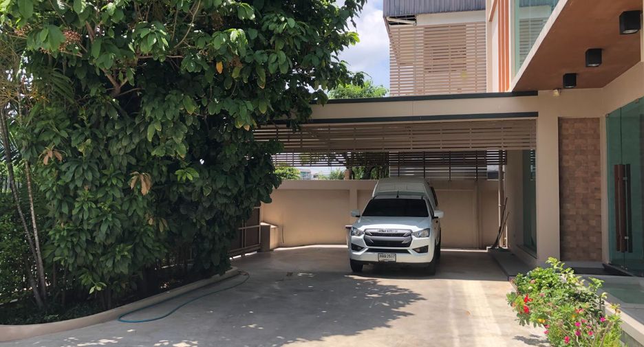 Oficina en venta de 5 habitaciones en Prawet, Bangkok