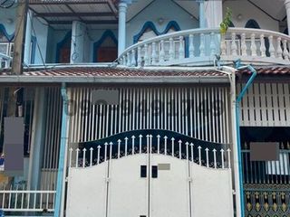 For rent 4 bedrooms house in Bang Khae, Bangkok