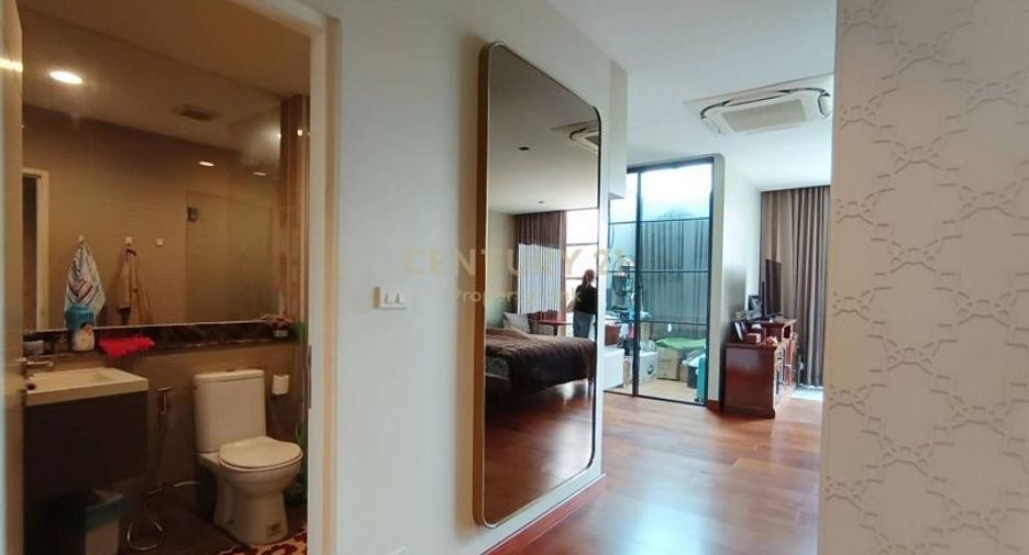 For sale 3 ベッドルーム townhouse in Bang Kho Laem, Bangkok