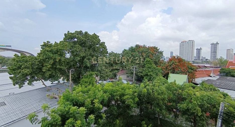 For sale 3 ベッドルーム townhouse in Bang Kho Laem, Bangkok