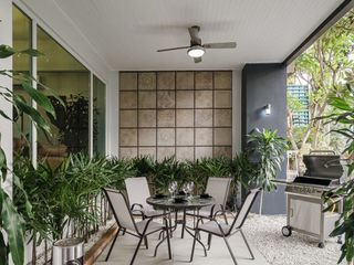 For rent 5 Beds house in Watthana, Bangkok