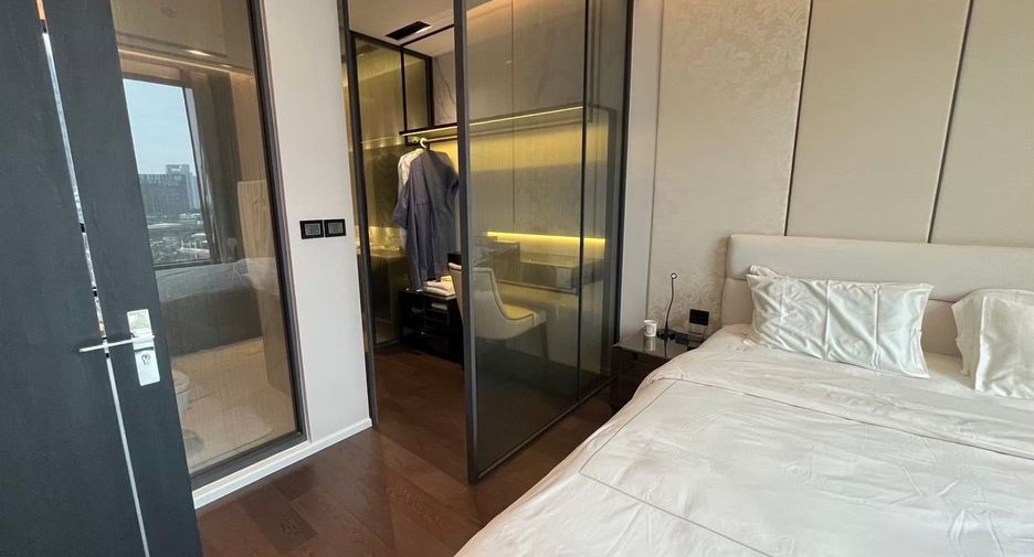 For rent 2 bedrooms condo in Watthana, Bangkok