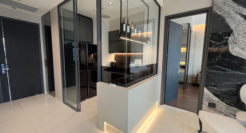 For rent 2 bedrooms condo in Watthana, Bangkok