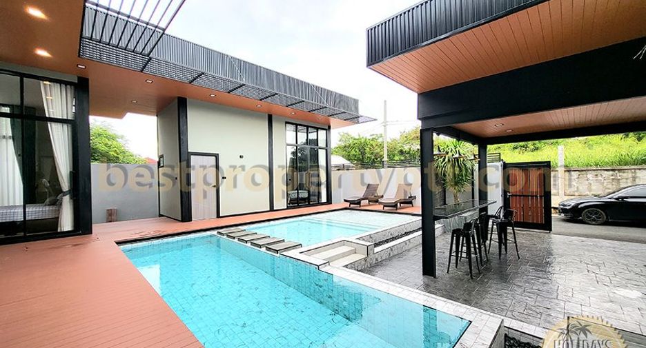 For sale 4 bedrooms villa in Sattahip, Chonburi