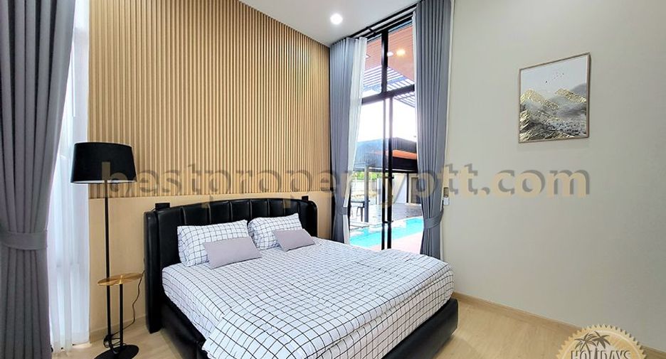 For sale 4 bedrooms villa in Sattahip, Chonburi