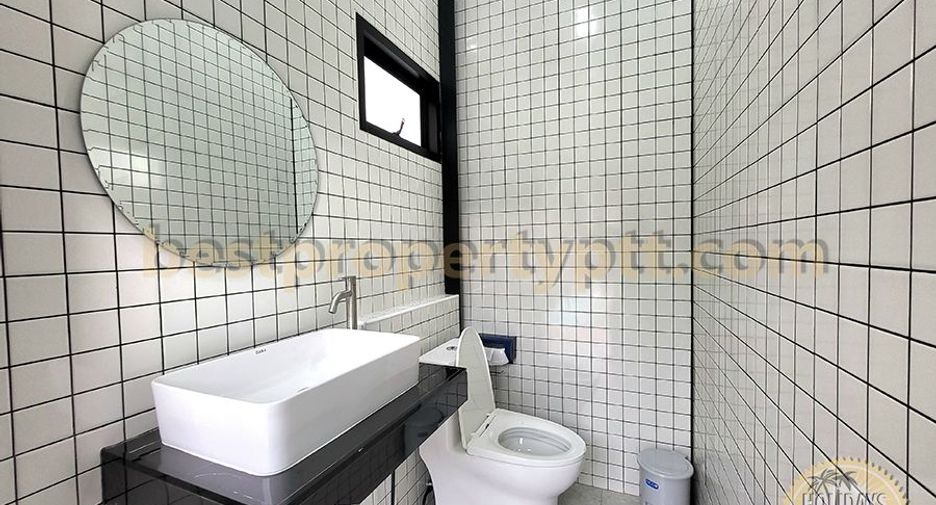 For sale 4 bedrooms villa in Sattahip, Chonburi