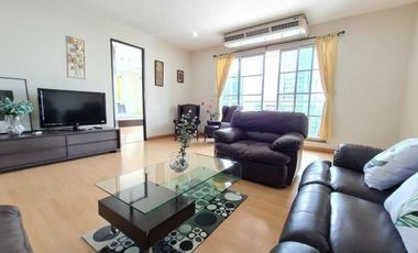 For rent 3 ベッドルーム condo in Khlong Toei, Bangkok