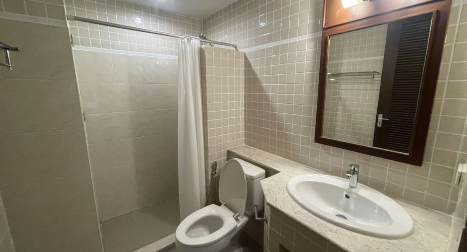 For rent 2 bedrooms apartment in Phaya Thai, Bangkok