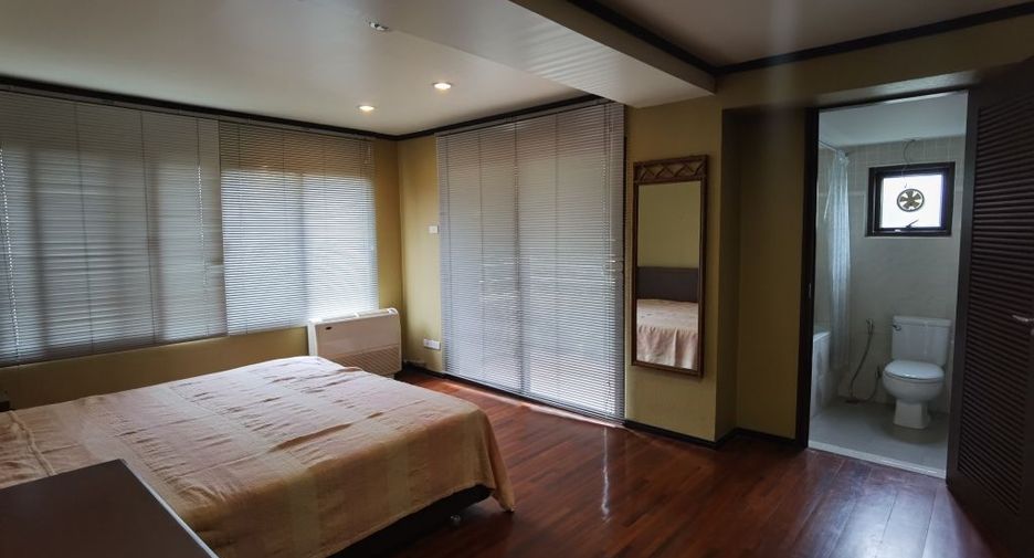 For rent 2 bedrooms apartment in Phaya Thai, Bangkok