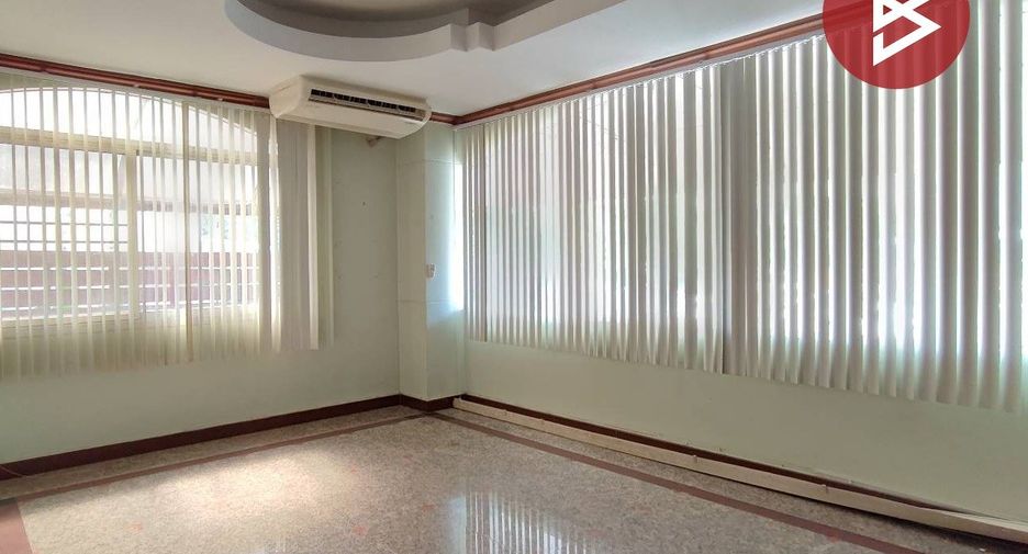 For sale 4 bedrooms house in Phra Samut Chedi, Samut Prakan
