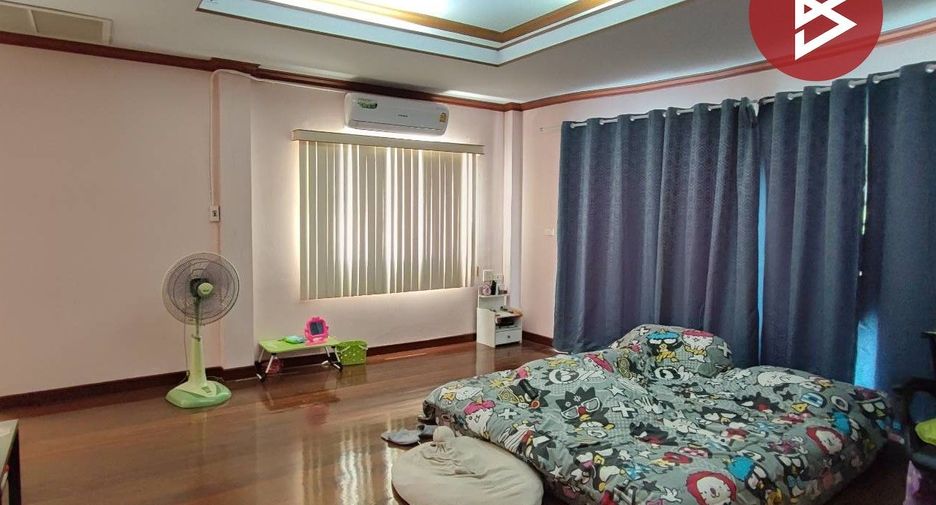 For sale 4 bedrooms house in Phra Samut Chedi, Samut Prakan