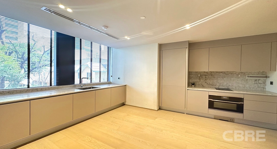 For sale 1 bed condo in Pathum Wan, Bangkok