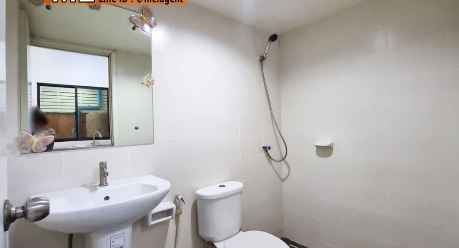 出售 3 卧室 联排别墅 在 Suan Luang, 曼谷