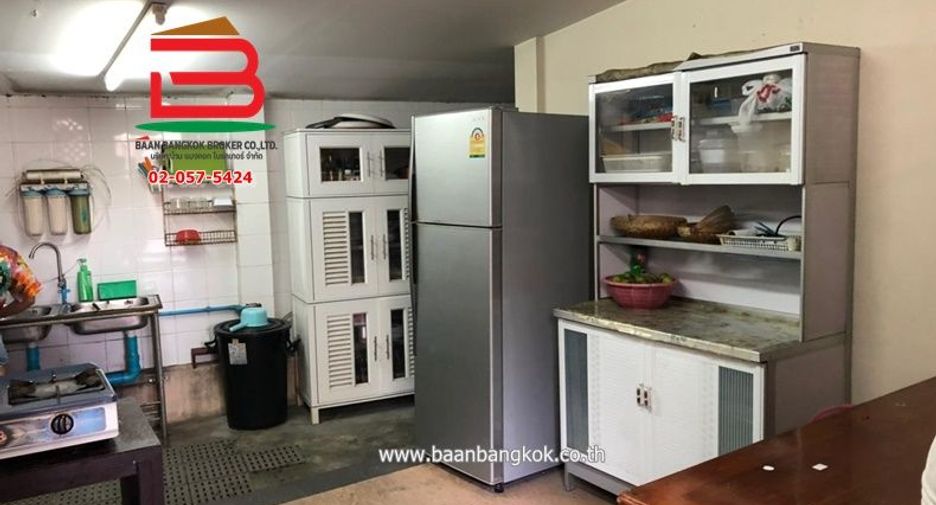 For sale 9 bedrooms house in Din Daeng, Bangkok