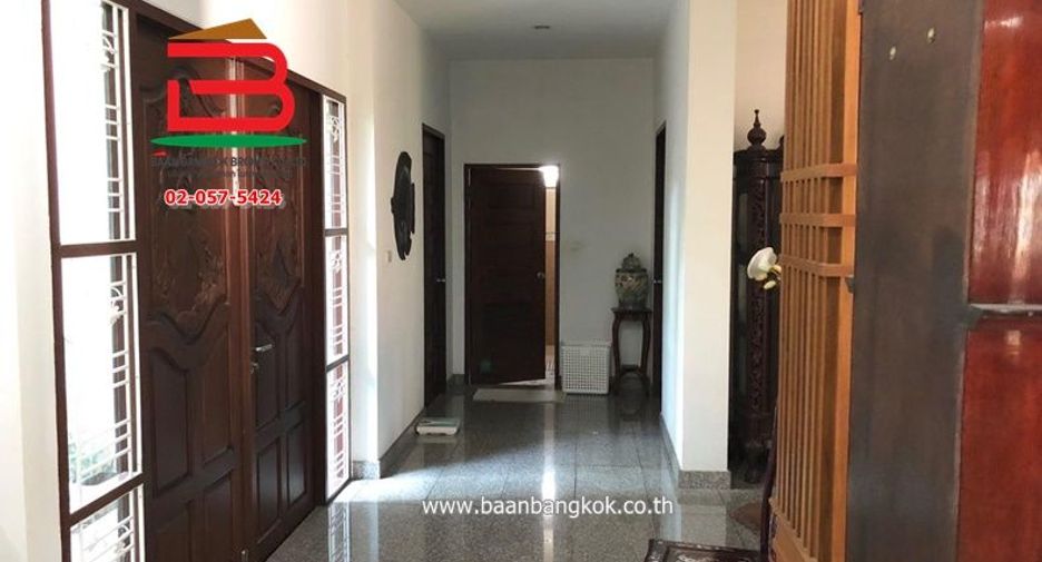 For sale 9 bedrooms house in Din Daeng, Bangkok