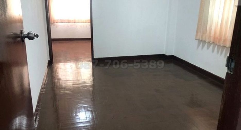 À vendre 2 chambres maison à Min Buri, Bangkok