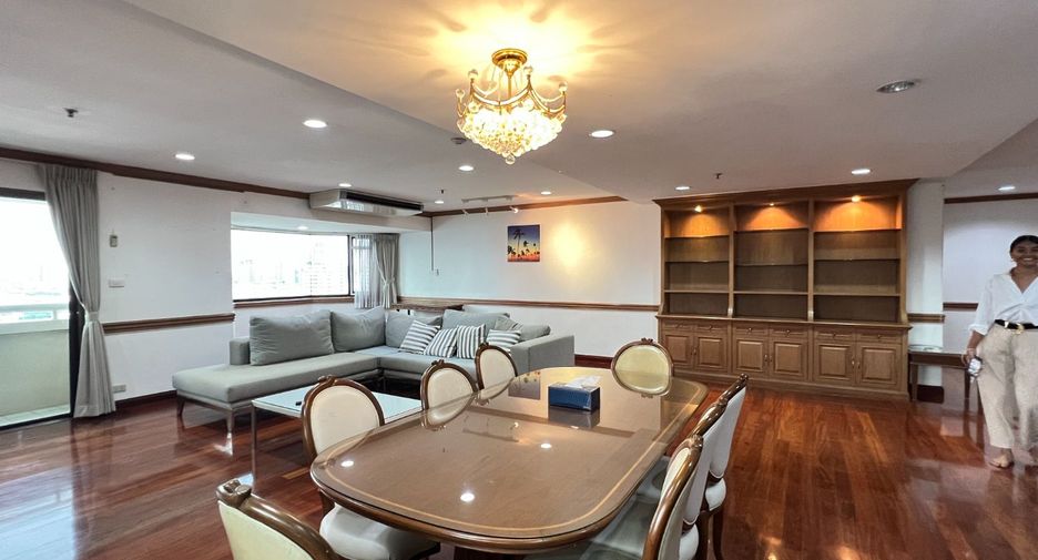 For rent 3 ベッドルーム condo in Khlong Toei, Bangkok