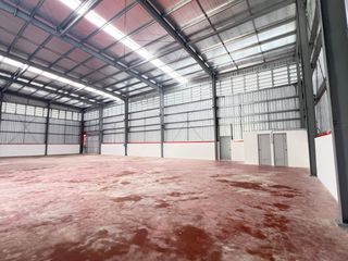 For rent warehouse in Lam Luk Ka, Pathum Thani