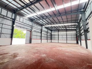 For rent warehouse in Lam Luk Ka, Pathum Thani