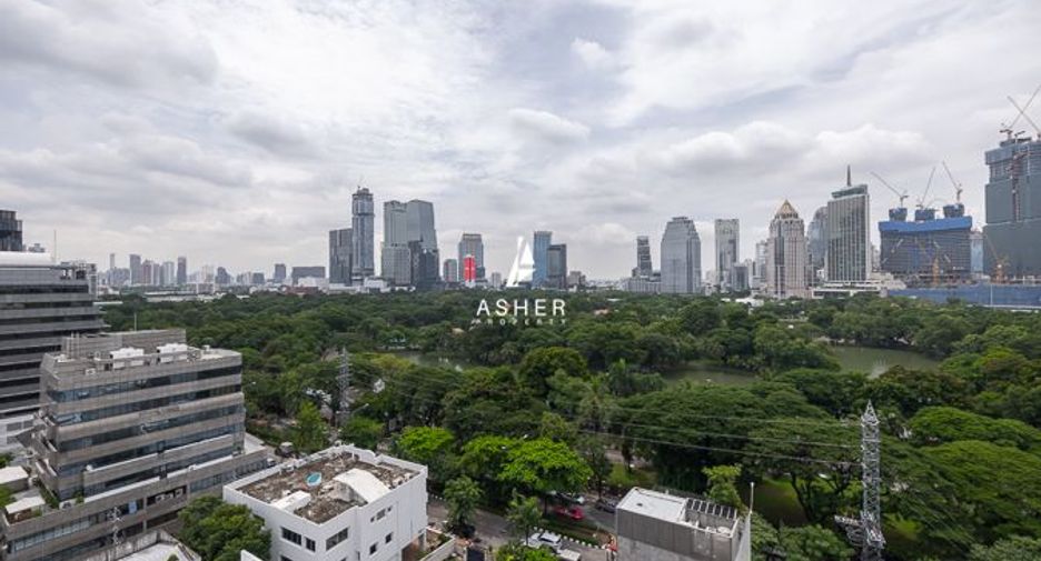 For rent 2 bedrooms condo in Pathum Wan, Bangkok