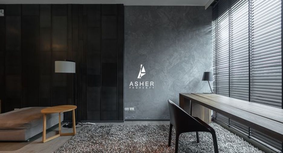 For rent 2 bedrooms condo in Pathum Wan, Bangkok