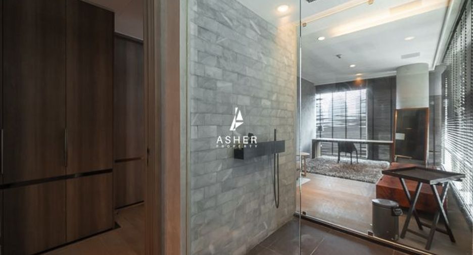 For rent 2 bedrooms condo in Pathum Wan, Bangkok