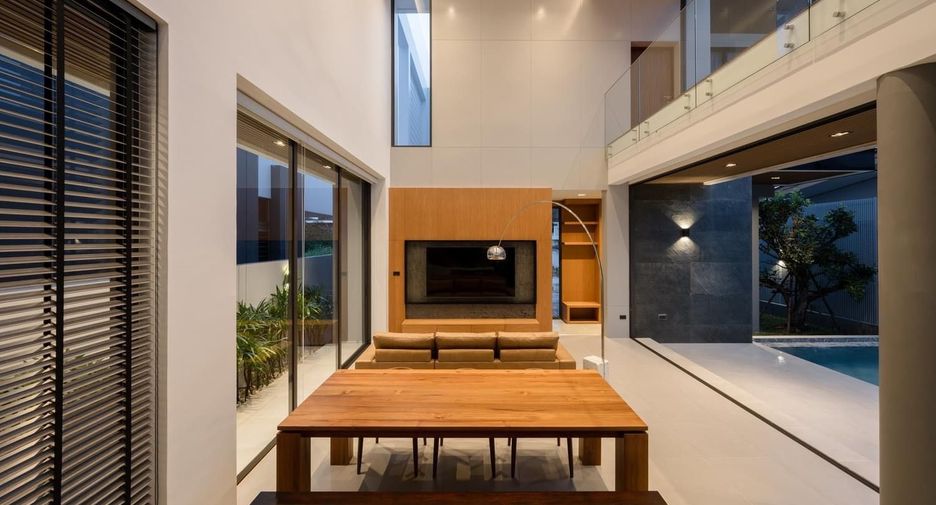 For sale 3 bedrooms villa in Mueang Chiang Mai, Chiang Mai
