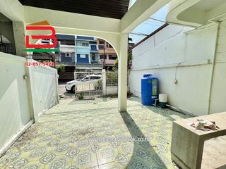 For sale 3 bedrooms townhouse in Bang Sue, Bangkok