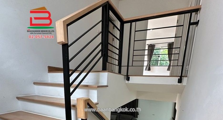À louer et à vendre 3 chambres maison à Sai Noi, Nonthaburi