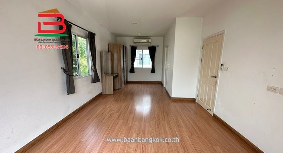 À louer et à vendre 3 chambres maison à Sai Noi, Nonthaburi