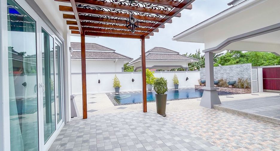 For sale 3 bedrooms house in Sattahip, Chonburi
