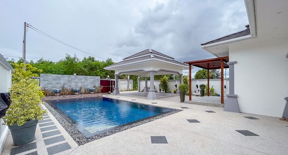 For sale 3 bedrooms house in Sattahip, Chonburi