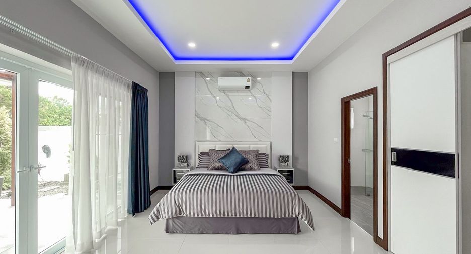 For sale 3 bedrooms house in Sattahip, Chonburi