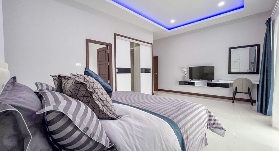 For sale 3 bedrooms house in Sattahip, Chonburi