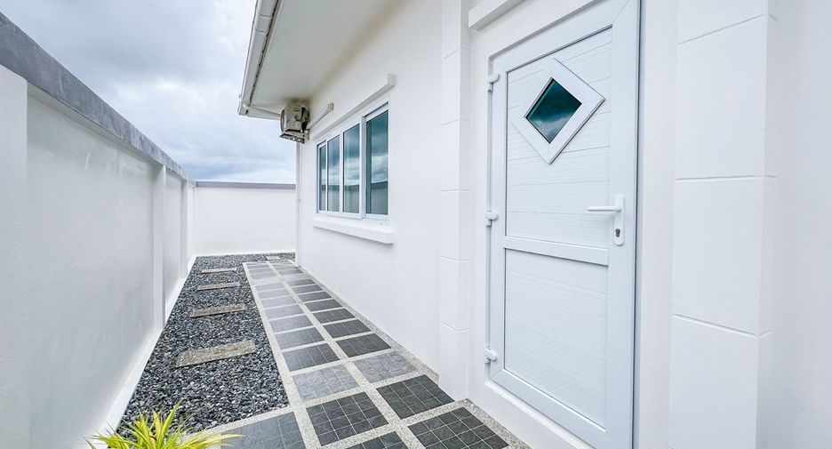 For sale 3 bedrooms house in Sattahip, Chonburi