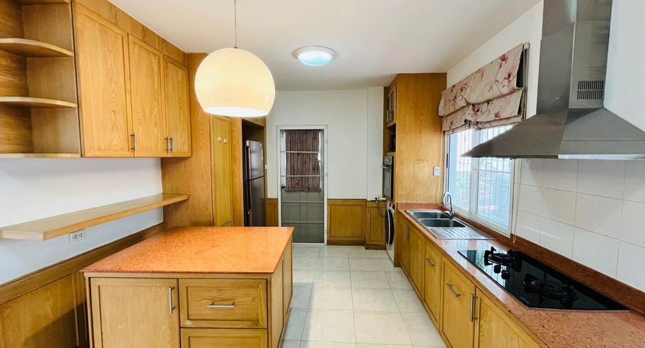 For sale 3 bed house in Hang Dong, Chiang Mai