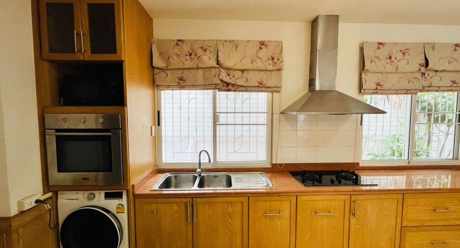 For sale 3 bed house in Hang Dong, Chiang Mai