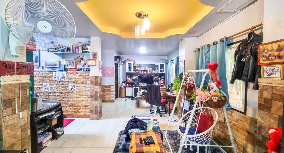 For sale 4 bed house in Phan Thong, Chonburi