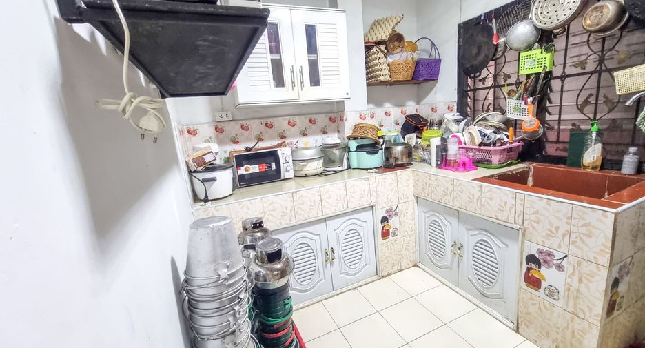 For sale 4 bed house in Phan Thong, Chonburi