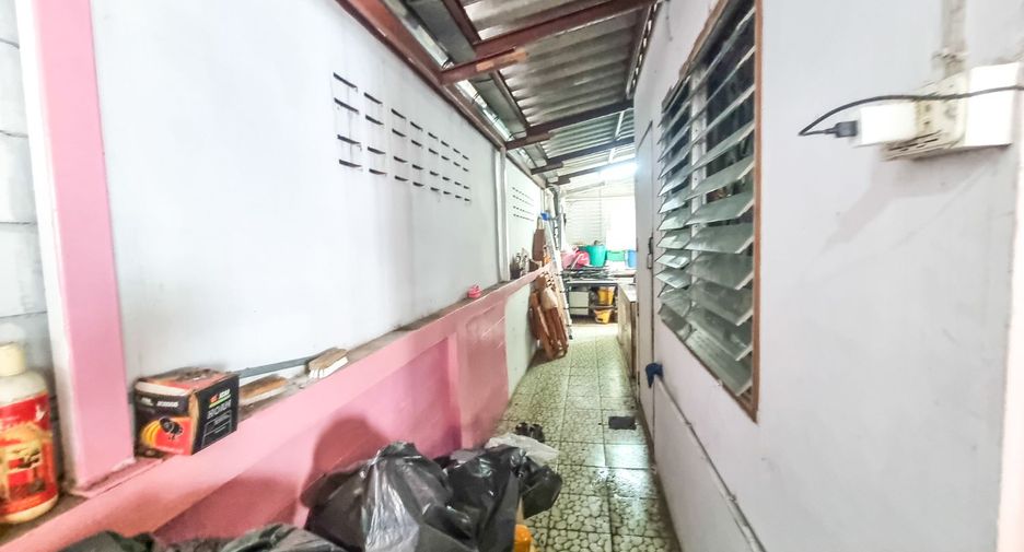 For sale 4 bed house in Phan Thong, Chonburi