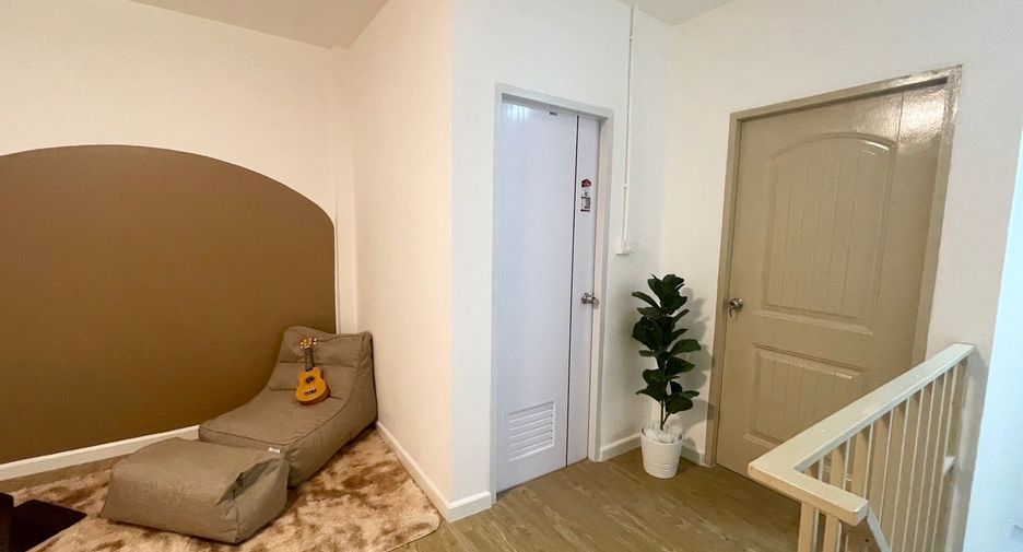 For sale 2 bedrooms townhouse in Lam Luk Ka, Pathum Thani