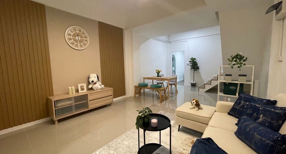 For sale 2 bedrooms townhouse in Lam Luk Ka, Pathum Thani