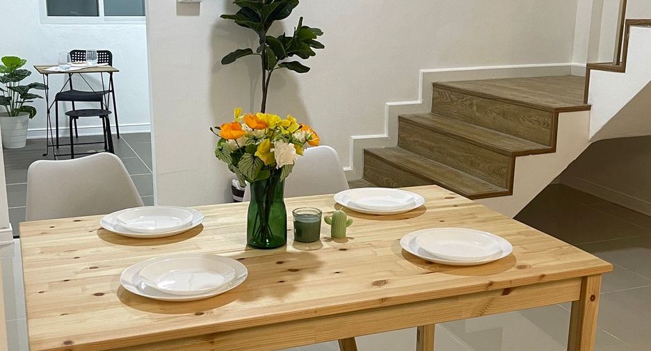 For sale 2 bedrooms townhouse in Lam Luk Ka, Pathum Thani