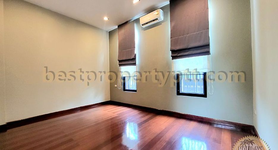 À vendre 4 chambres maison à Sattahip, Chonburi
