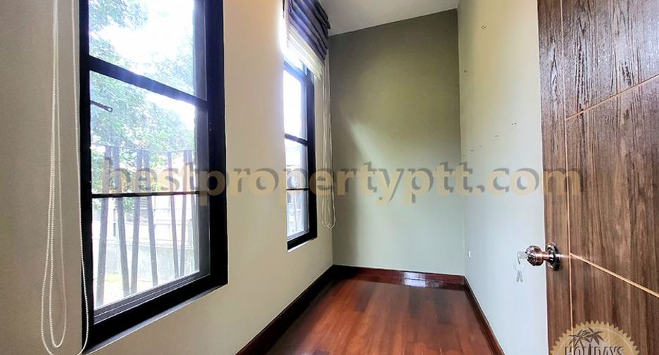 À vendre 4 chambres maison à Sattahip, Chonburi