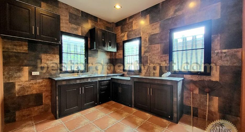 À vendre 4 chambres maison à Sattahip, Chonburi