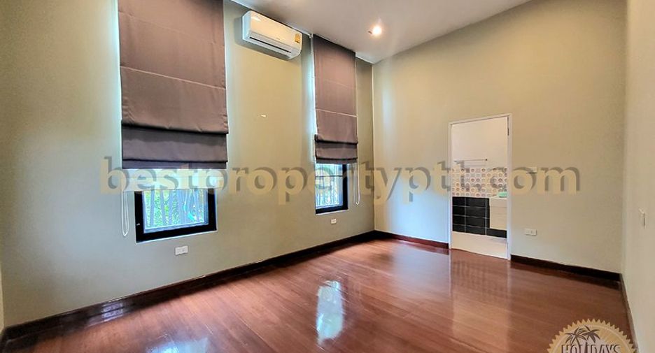 À vendre 4 chambres maison à Sattahip, Chonburi